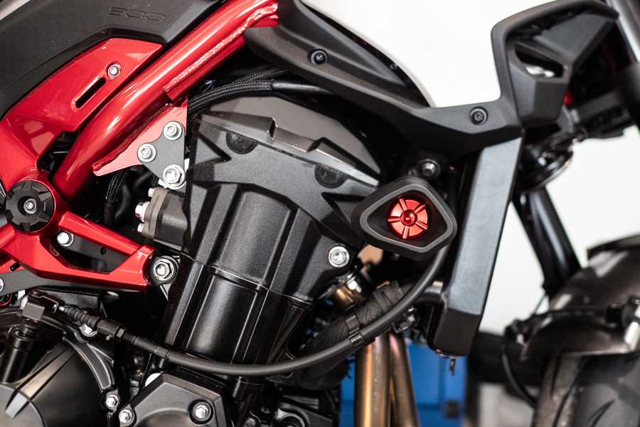 Antishock frame sliders for Kawasaki Z900 '25